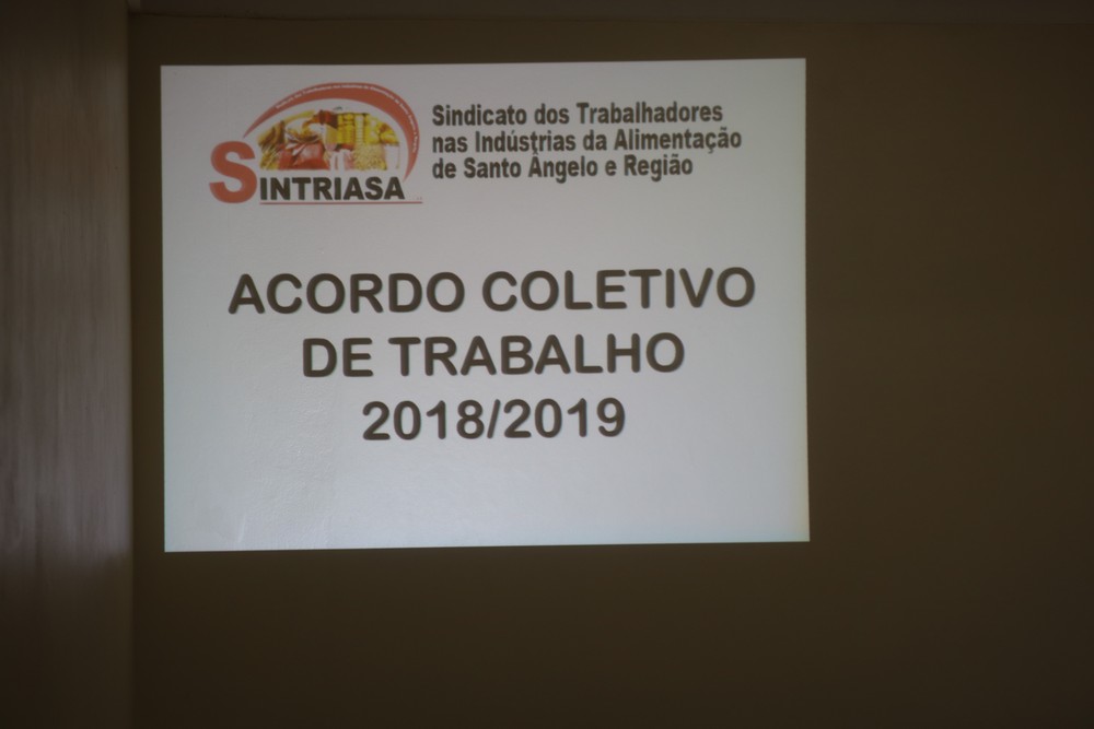 SINTRIASA se reúne com trabalhadores da CAMERA para apreciação da pauta coletiva  