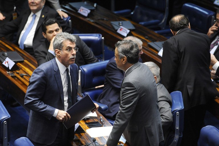 Aécio é salvo no Conselho de Ética
