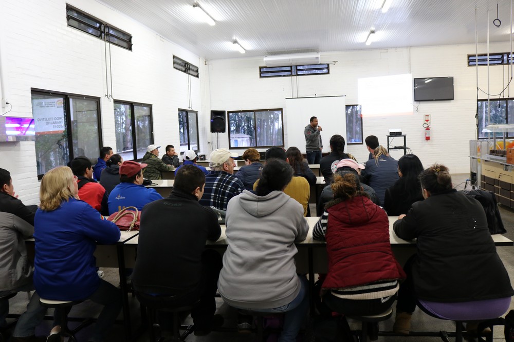 Trabalhadores do CALLEGARO aprovam proposta de Acordo Coletivo 2018/2019